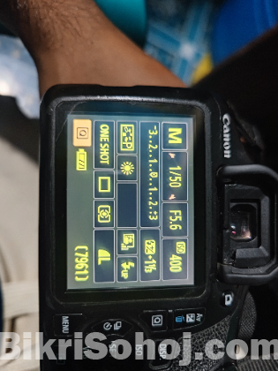 canon 1300D